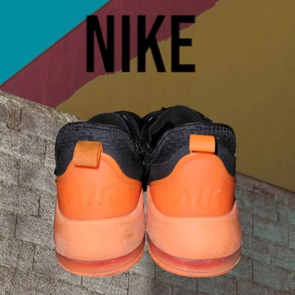 Nike Air Max Motion 2 Black TotalOrange Size 8 - Picture 5 of 6